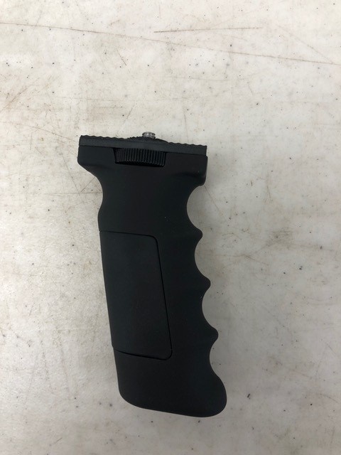 Pistol Grip Handle